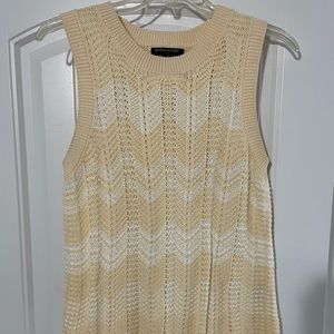 Banana Republic sweater vest size S